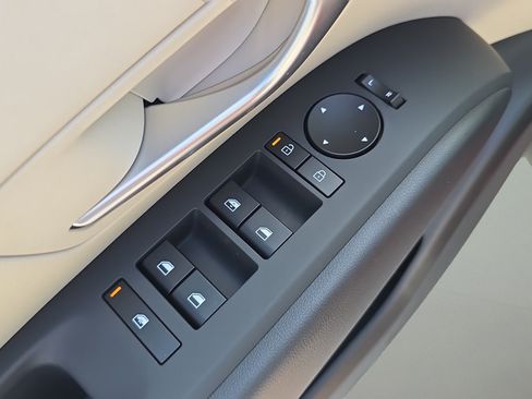 New 2026 Hyundai Tucson SE FWD image 16