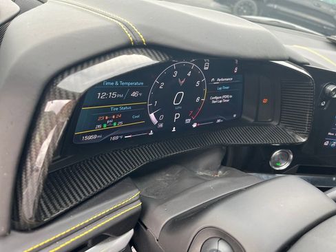 Used 2021 Chevrolet Corvette Stingray Premium Conv w/ Z51 Performance Package image 9