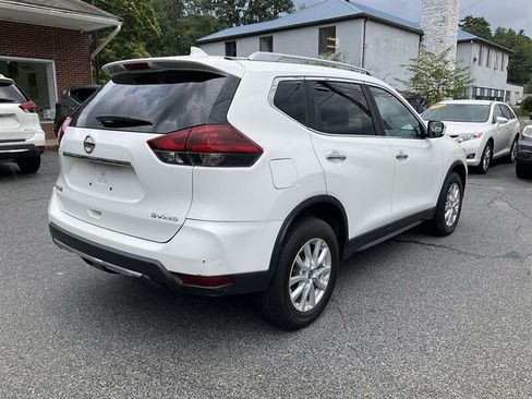 Used 2018 Nissan Rogue SV AWD/4WD image 5