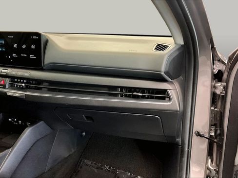 Used 2025 Kia K4 EX FWD image 17