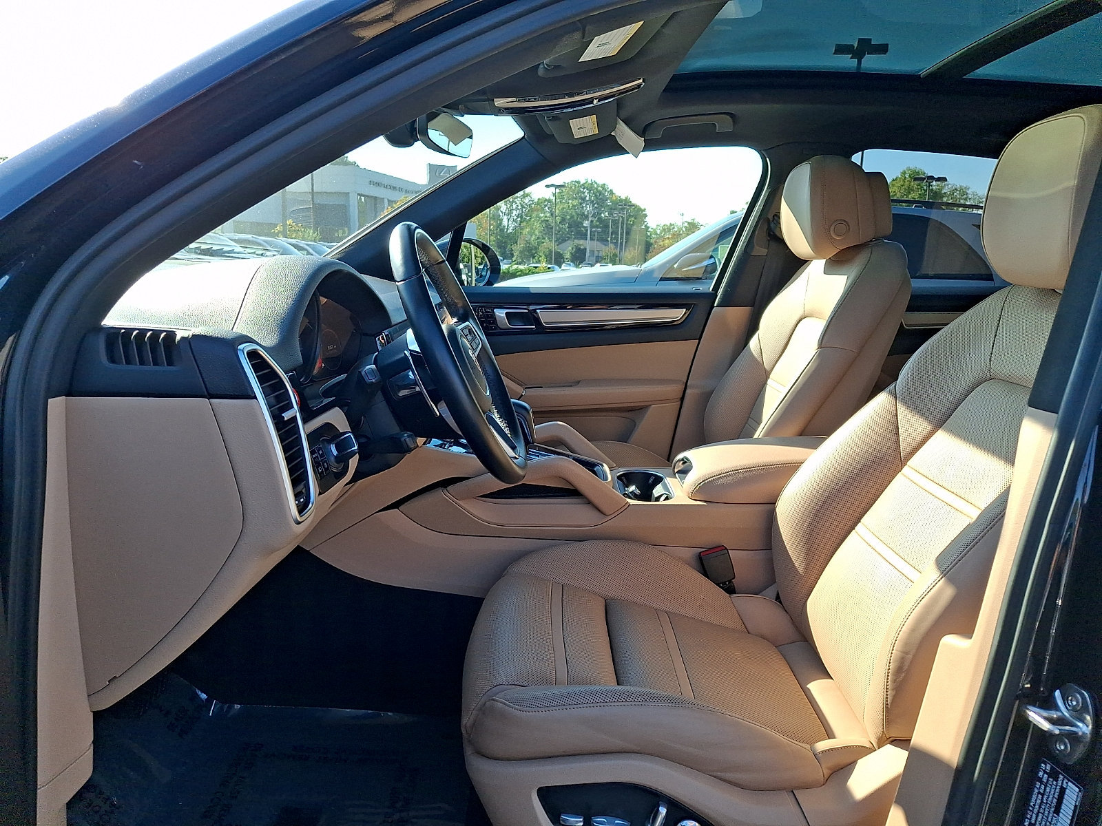 Used 2019 Porsche Cayenne AWD/4WD image 13