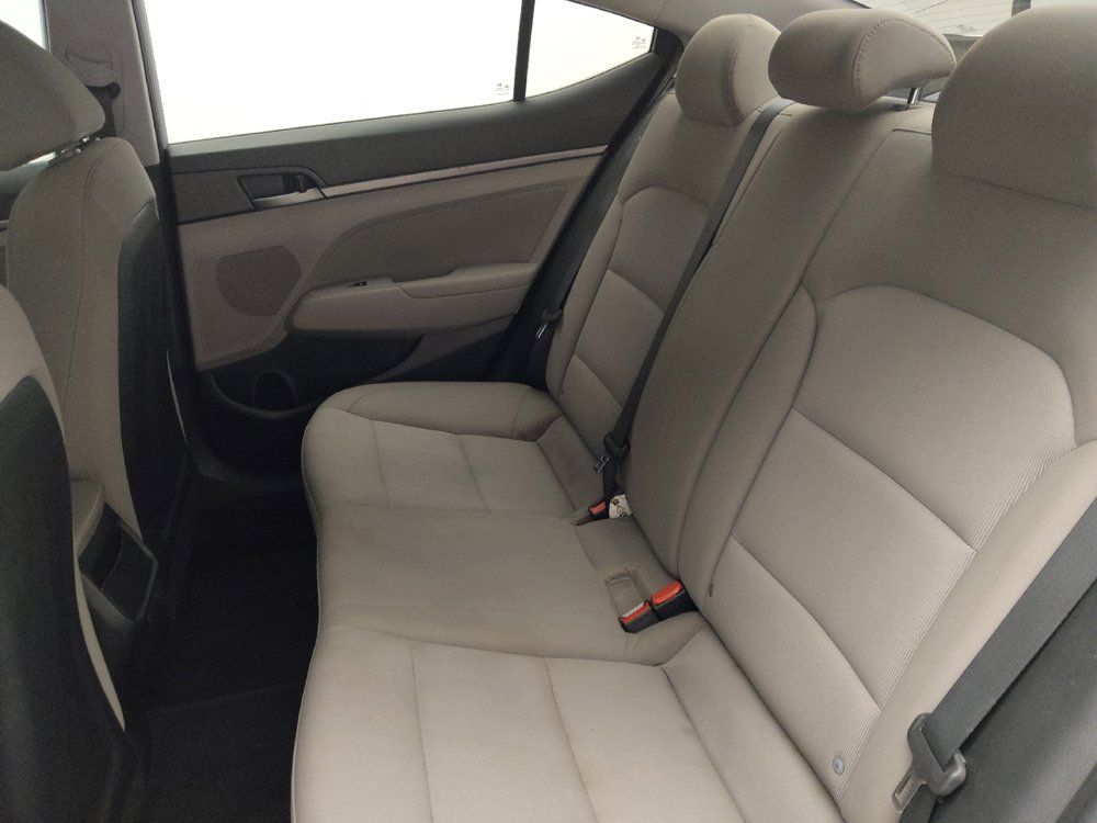 Used 2018 Hyundai Elantra SEL FWD image 18