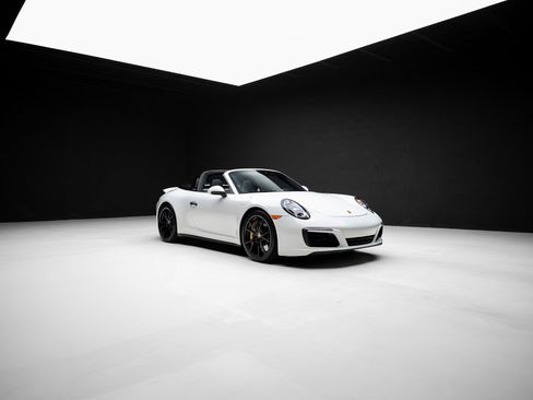 Used 2019 Porsche 911 Targa 4S image 86