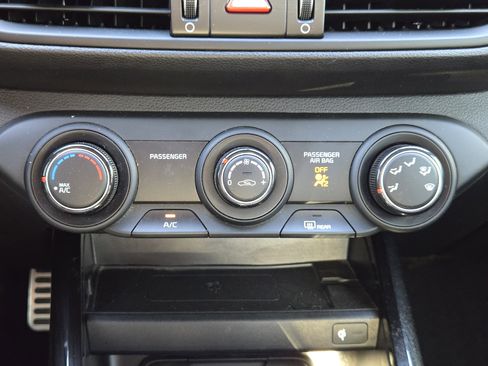 Used 2021 Kia Forte GT image 22