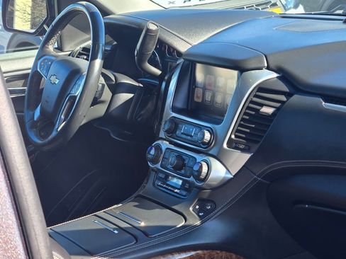 Used 2016 Chevrolet Suburban LTZ image 8