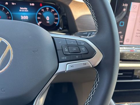 New 2026 Volkswagen Atlas SE image 35