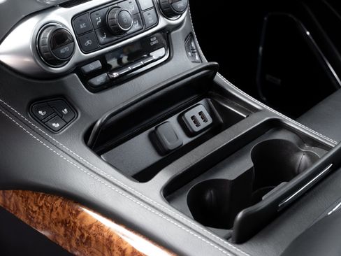 Used 2019 Chevrolet Tahoe Premier image 18