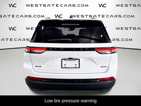 New 2025 Jeep Grand Cherokee Altitude image 7