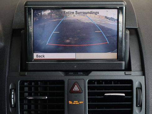 Used 2011 Mercedes-Benz C 300 4MATIC Sedan image 36