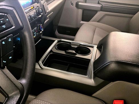 Used 2022 Ford F250 XLT w/ XLT Premium Package image 16