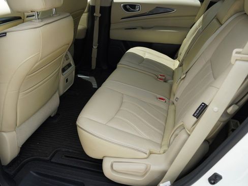Used 2018 INFINITI QX60 FWD w/ Premium Plus Package image 12