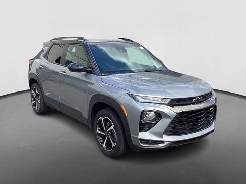 Used 2023 Chevrolet TrailBlazer RS image 3