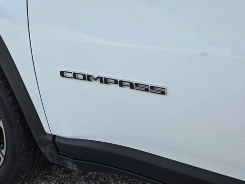 Used 2025 Jeep Compass Limited AWD/4WD image 15