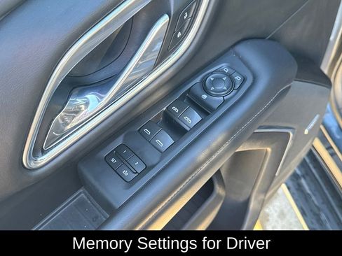 Used 2021 Chevrolet Tahoe LT image 13