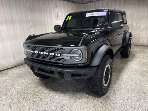 Used 2024 Ford Bronco Badlands AWD/4WD image 7
