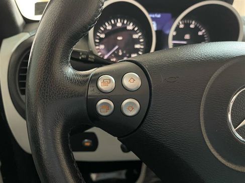 Used 2005 Mercedes-Benz SLK 350 image 13