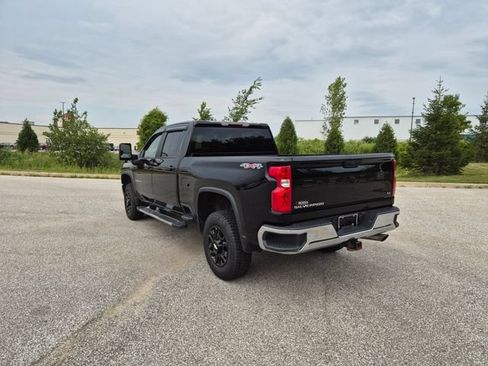 Used 2022 Chevrolet Silverado 3500 LT w/ Convenience Package AWD/4WD image 7