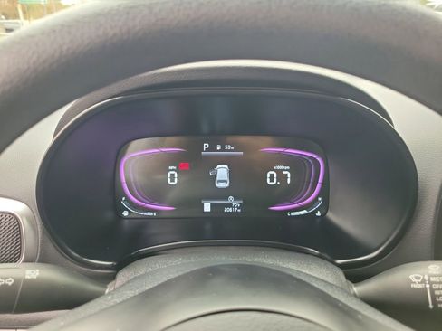 Used 2025 Kia Soul LX w/ LX Technology Package image 24