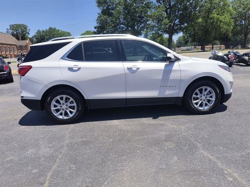 Used 2020 Chevrolet Equinox LT FWD image 6