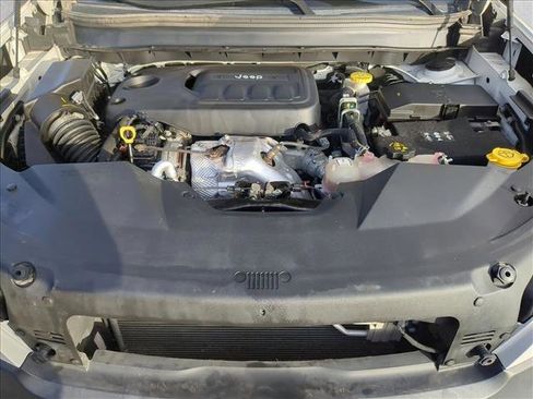 Used 2019 Jeep Cherokee Trailhawk w/ Comfort/Convenience Group image 23