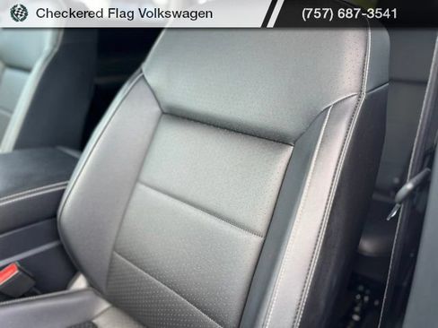 Used 2023 Volkswagen Atlas SE FWD image 21