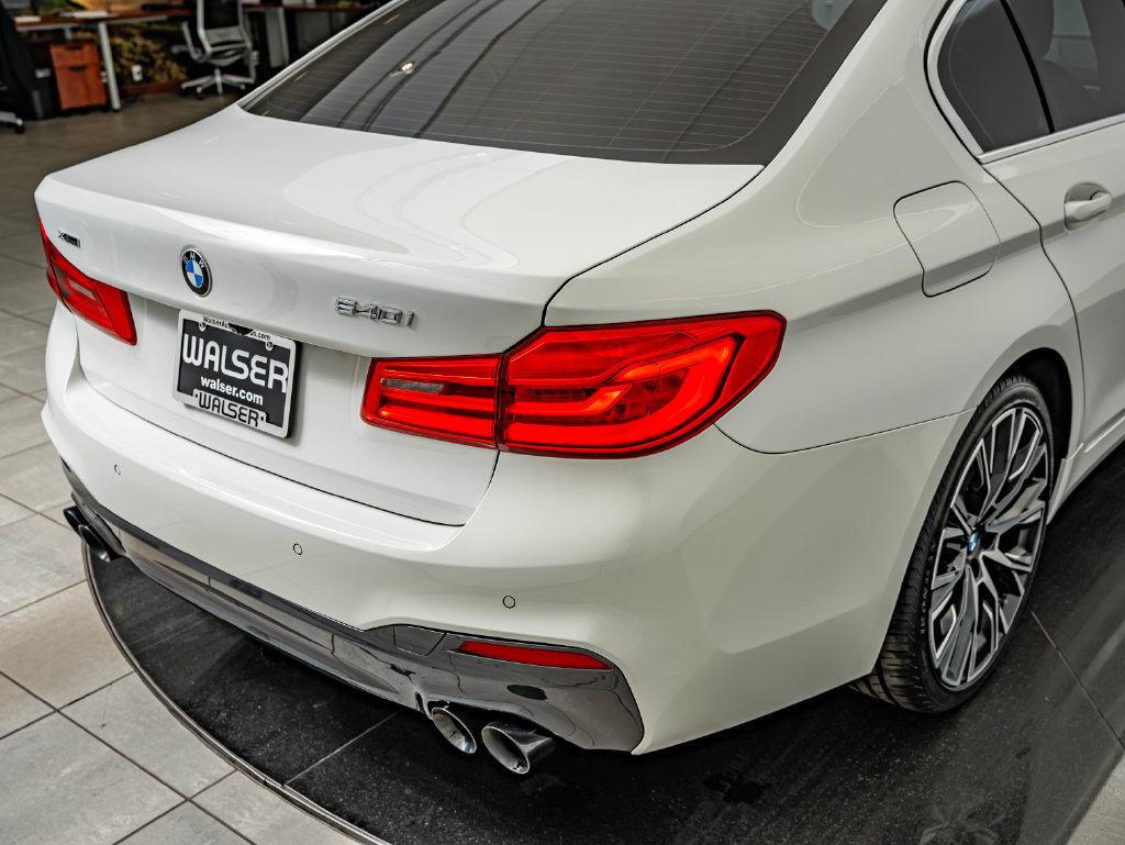 Used 2019 BMW 540i xDrive w/ Convenience Package AWD/4WD image 18