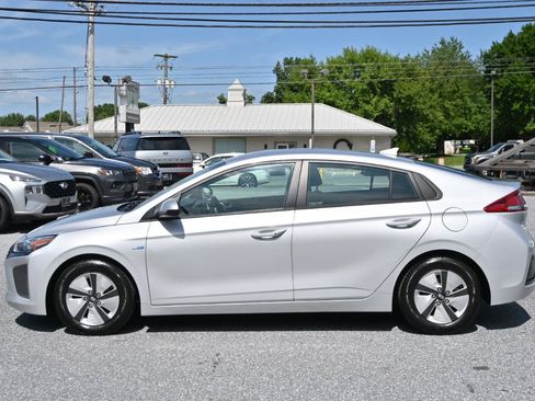 Used 2019 Hyundai Ioniq Blue FWD image 9