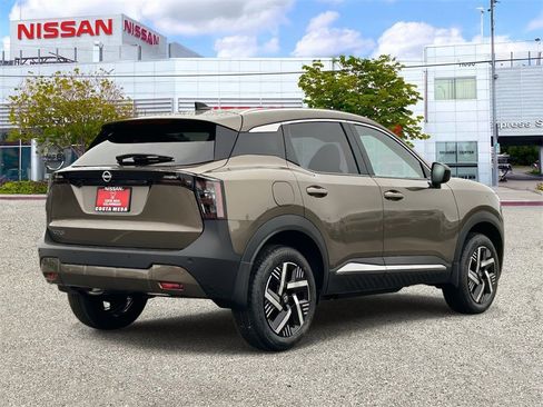 New 2026 Nissan Kicks SV image 4