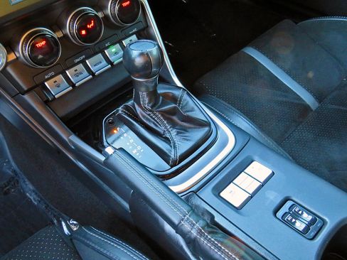 Used 2023 Toyota GR86 Premium w/ ALL Weather Mat Package (TMS) image 20