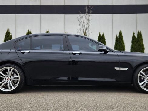 Used 2015 BMW 740Li image 5