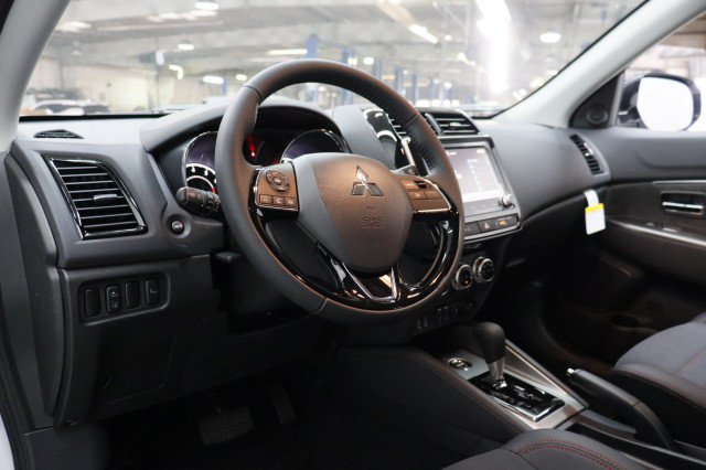 New 2026 Mitsubishi Outlander Sport SE AWD/4WD image 5