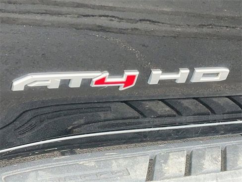 Used 2021 GMC Sierra 2500 AT4 w/ AT4 Premium Plus Package image 11