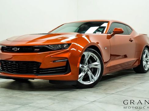 Used 2022 Chevrolet Camaro SS RWD image 1