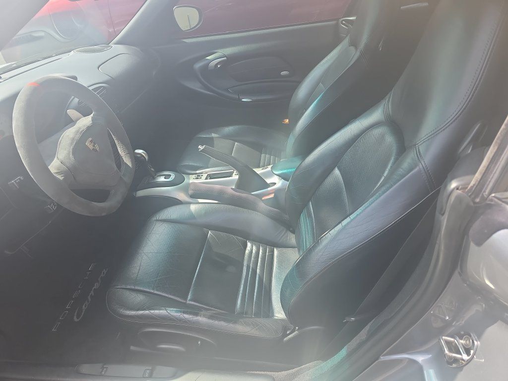 Used 2001 Porsche 911 Carrera 4 AWD/4WD image 9