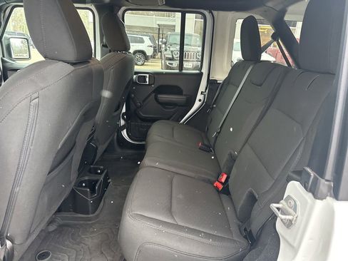 Used 2023 Jeep Wrangler Sport image 27
