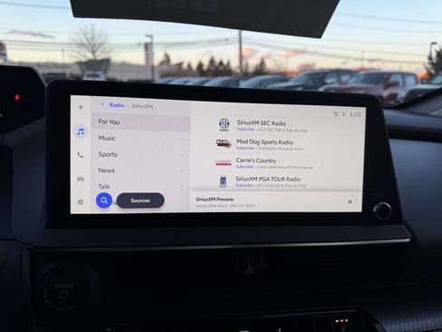 Certified 2024 Toyota Prius XLE image 30