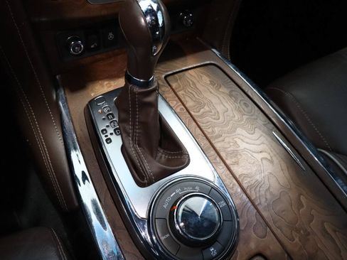 Used 2017 INFINITI QX80 Limited AWD/4WD image 26