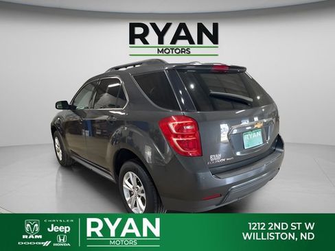 Used 2017 Chevrolet Equinox LT w/ Convenience Package AWD/4WD image 5