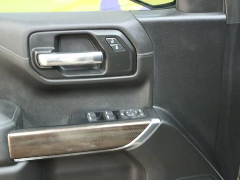 Used 2019 Chevrolet Silverado 1500 LT w/ True North Edition AWD/4WD image 12
