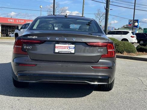 Used 2024 Volvo S60 B5 Core image 8