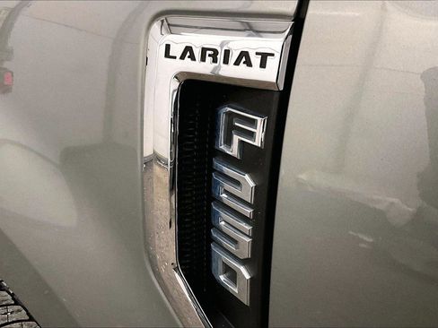 Used 2019 Ford F250 Lariat w/ Lariat Ultimate Package image 13