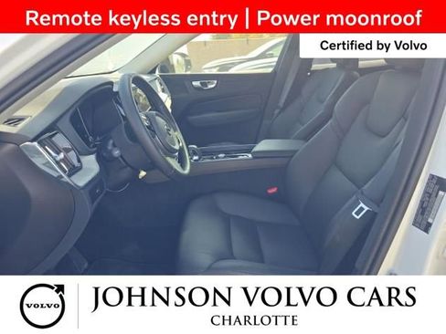 Certified 2025 Volvo XC60 B5 Plus image 4