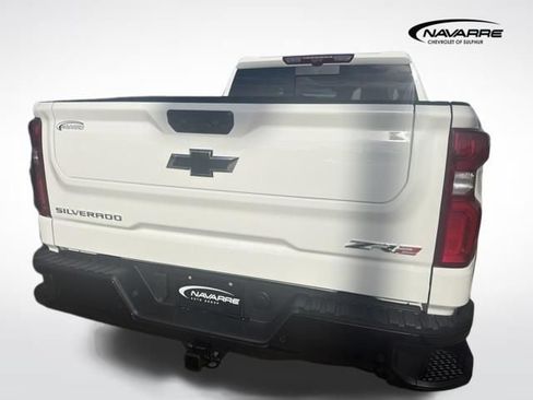 New 2026 Chevrolet Silverado 1500 ZR2 AWD/4WD image 6
