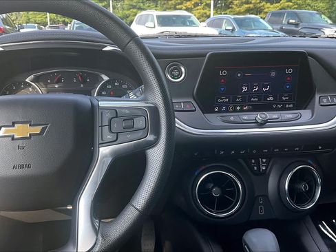 Used 2021 Chevrolet Blazer LT FWD image 24