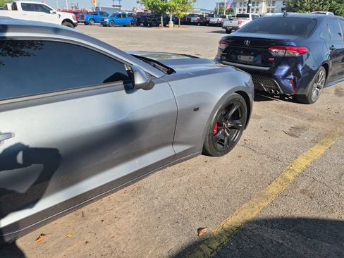 Used 2021 Chevrolet Camaro SS RWD image 10