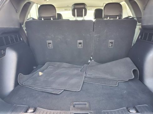 Certified 2022 Ford Escape SEL FWD image 8