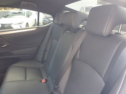 Certified 2022 Lexus ES 350 F Sport image 14