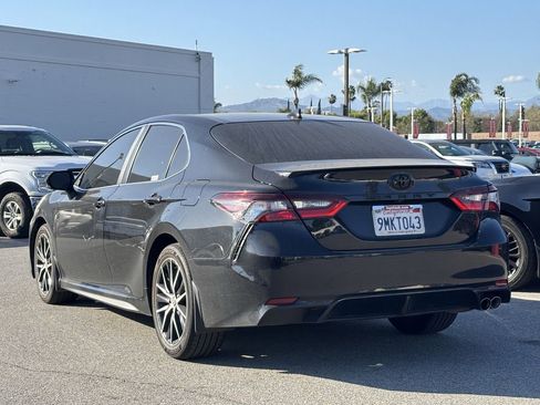 Certified 2024 Toyota Camry SE w/ Convenience Package image 2