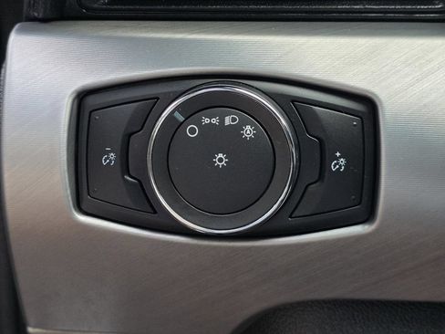 Used 2022 Ford Mustang Premium RWD image 28