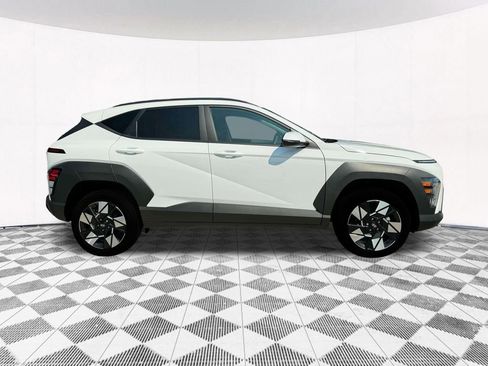Used 2025 Hyundai Kona SEL image 11